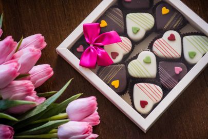 Herzen aus Nougat 12 Stück