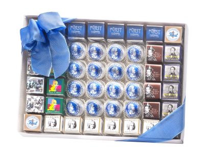 Assorted house specialities gift box, 48 pcs.