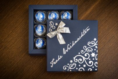Frohe Weihnachten - Original Salzburger Mozartkugeln 9 Stück