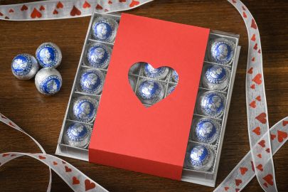 Original Salzburger Mozartkugel gift box 25 pieces edition heart